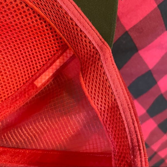 Arc’teryx Orange/Green hat - Picture 7 of 7